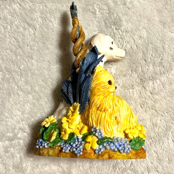 Virgo. Zodiac sign. Cat and dog figurine. 4” x 5 1/2” x 2 1/2” - Picture 4 of 6
